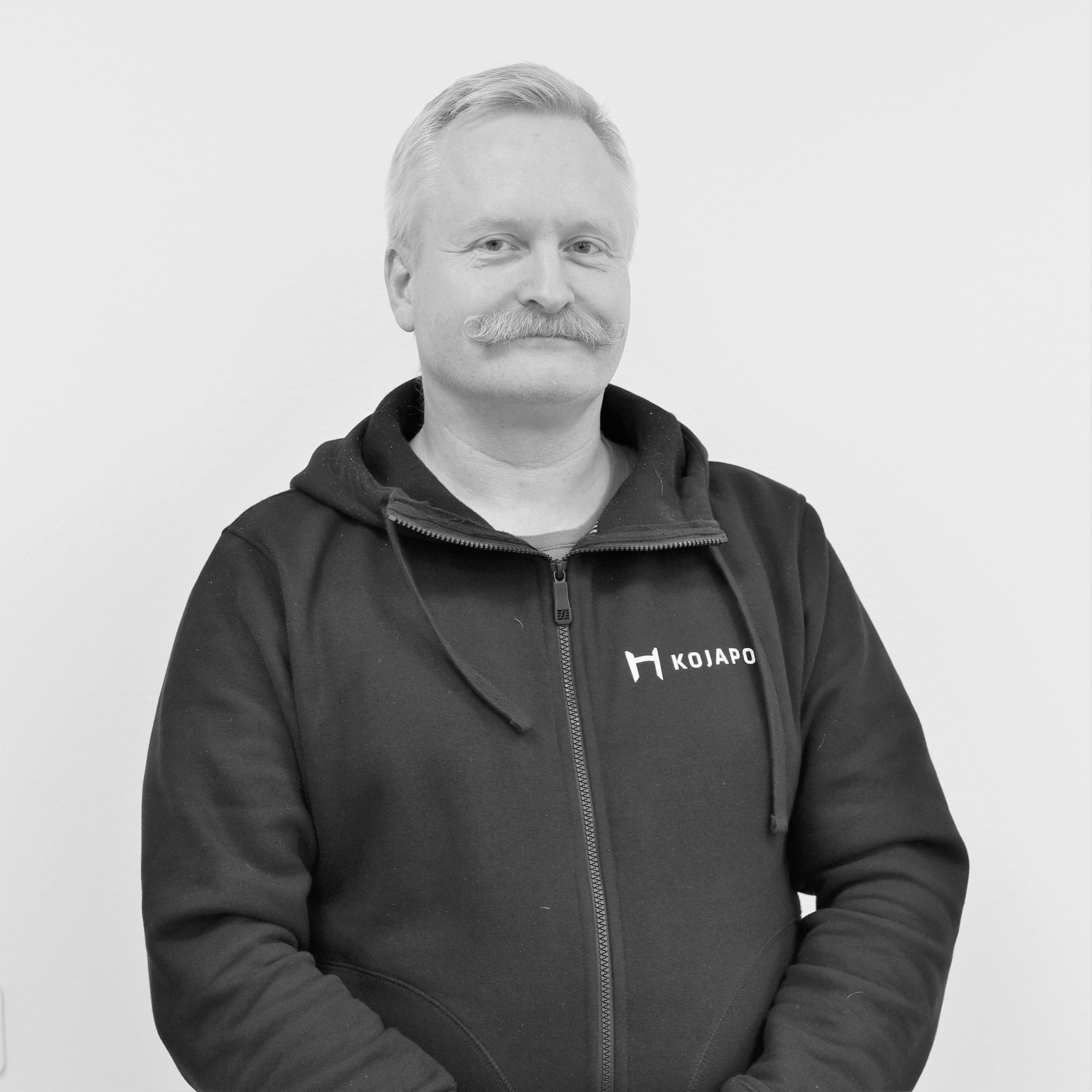 Lagerpersonal p&aring; Kojapo
